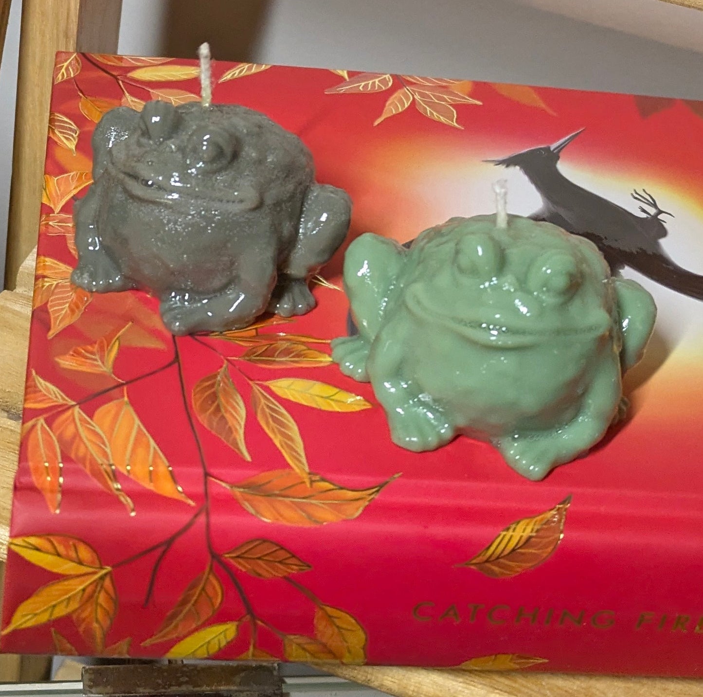 Glossed Frog Prince Candles - Valentine's Collection - VitaUnlimited