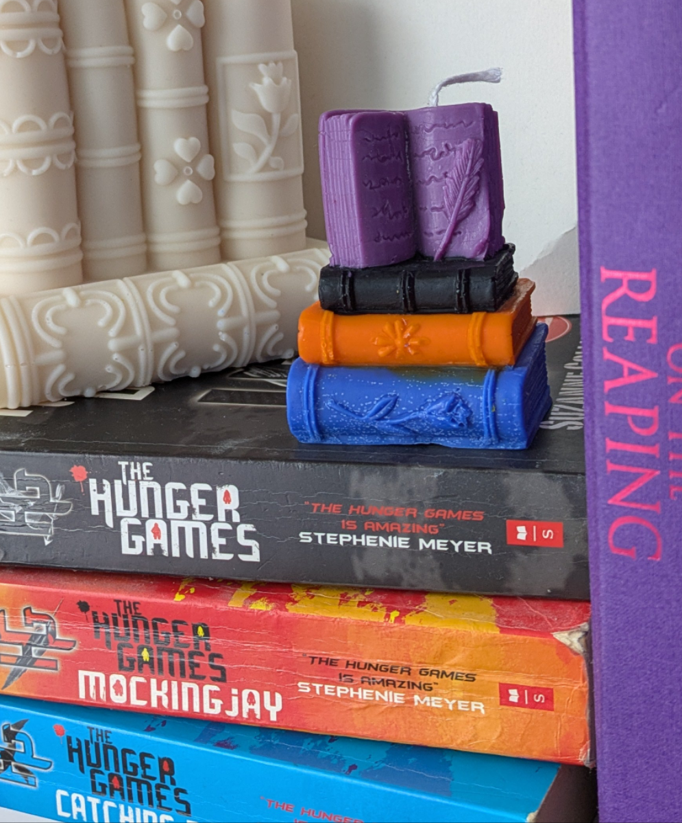 Small Sculpted Look Bookstack Candles - Browns & whites