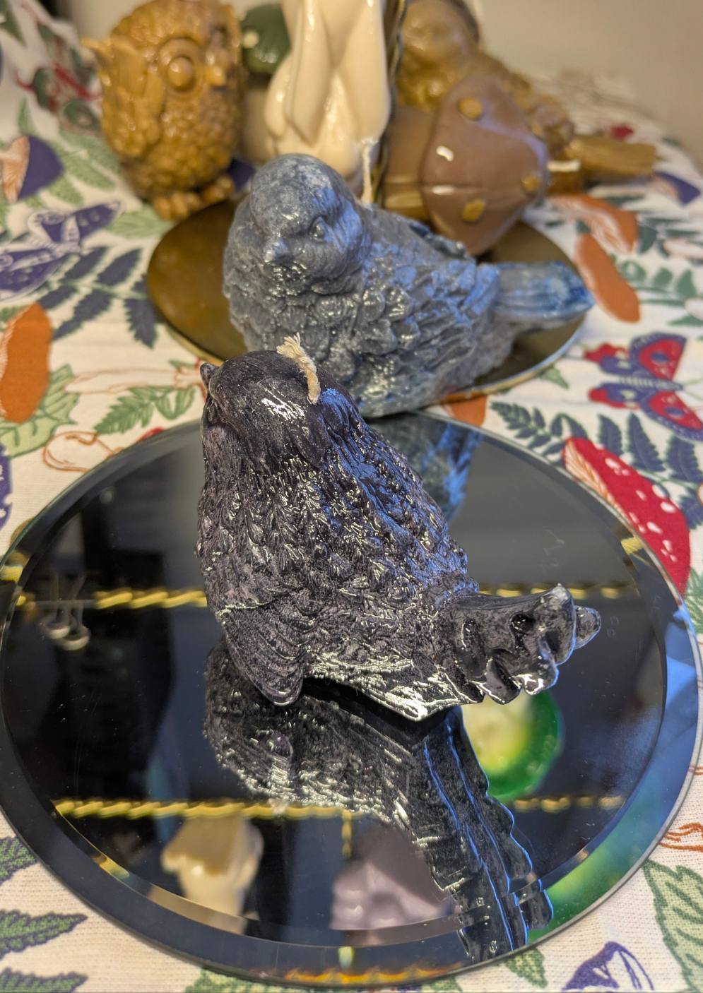 Small Black Stirling Bird - Gloss Candle - VitaUnlimited