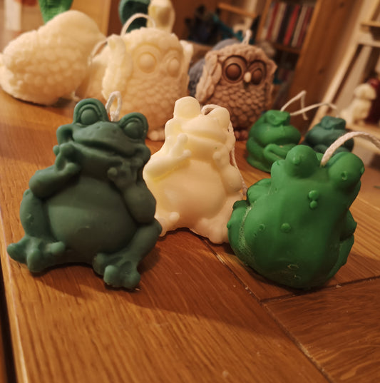 Leaping Frog Candle
