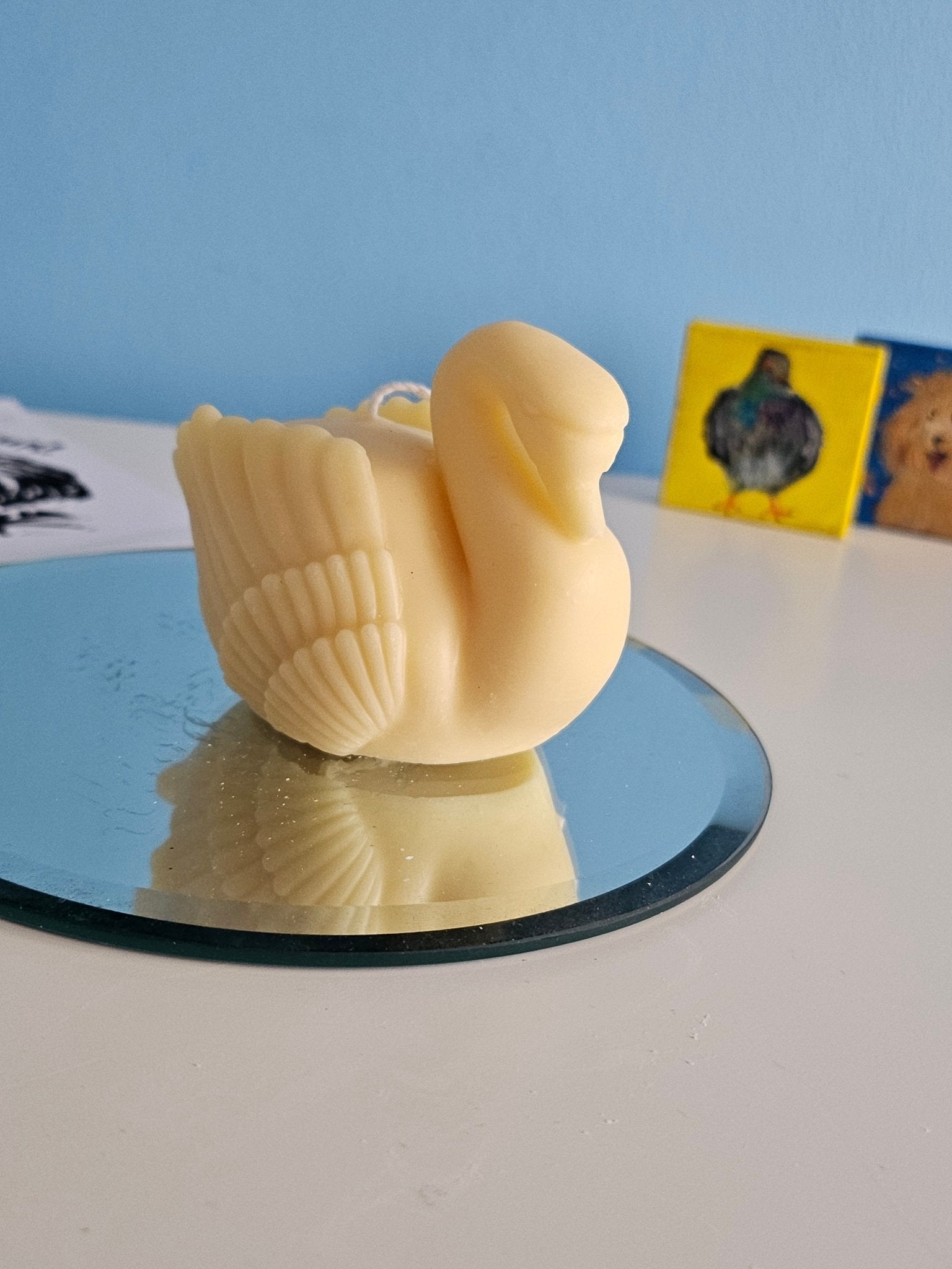 Cream Swan Candle - VitaUnlimited