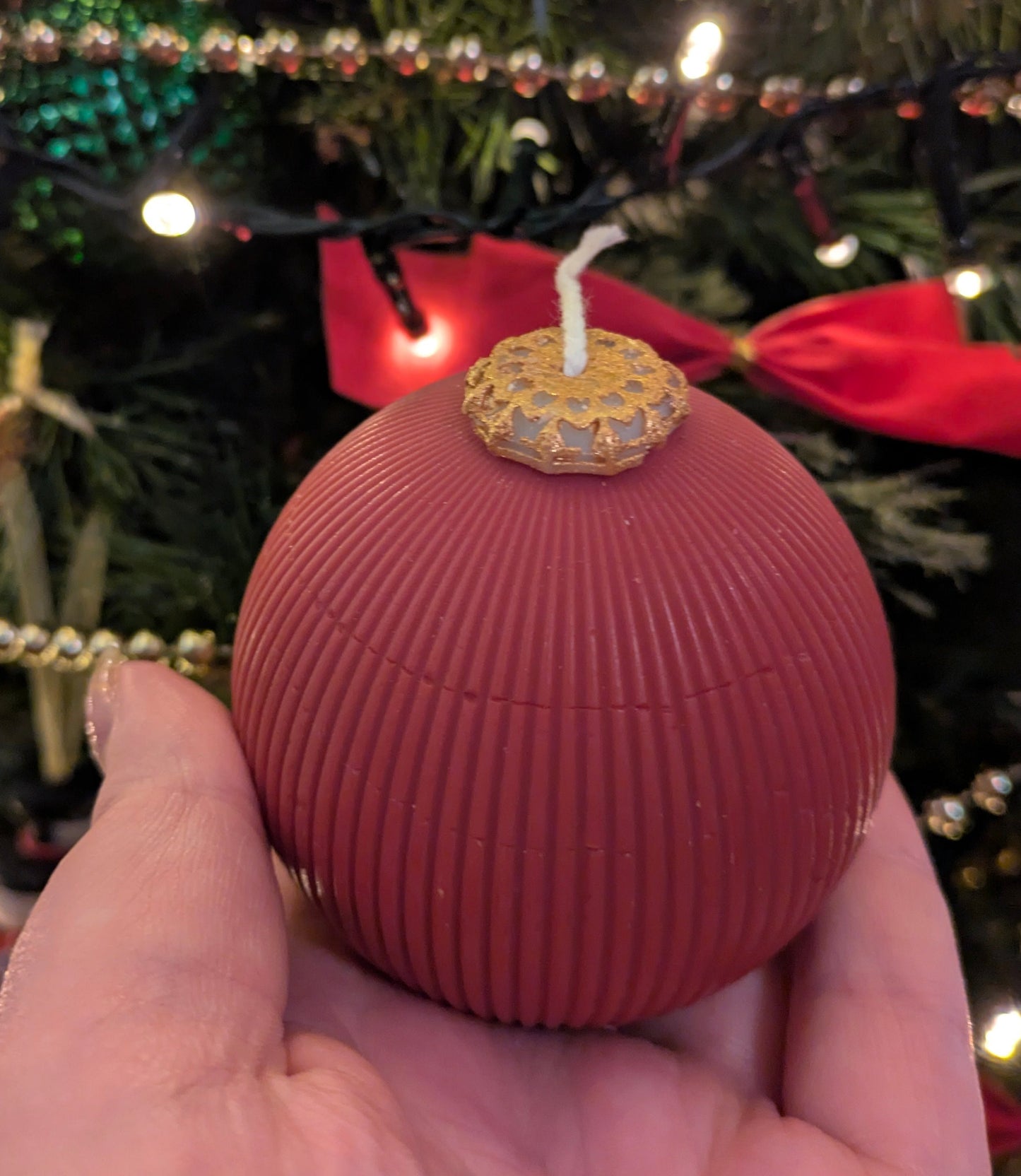 Christmas Vintage Bauble Candles - Red Ribbed (B Grade) - VitaUnlimited