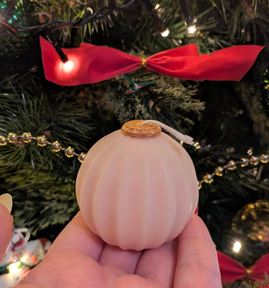 Christmas Vintage Bauble Candles - White Pleated - VitaUnlimited