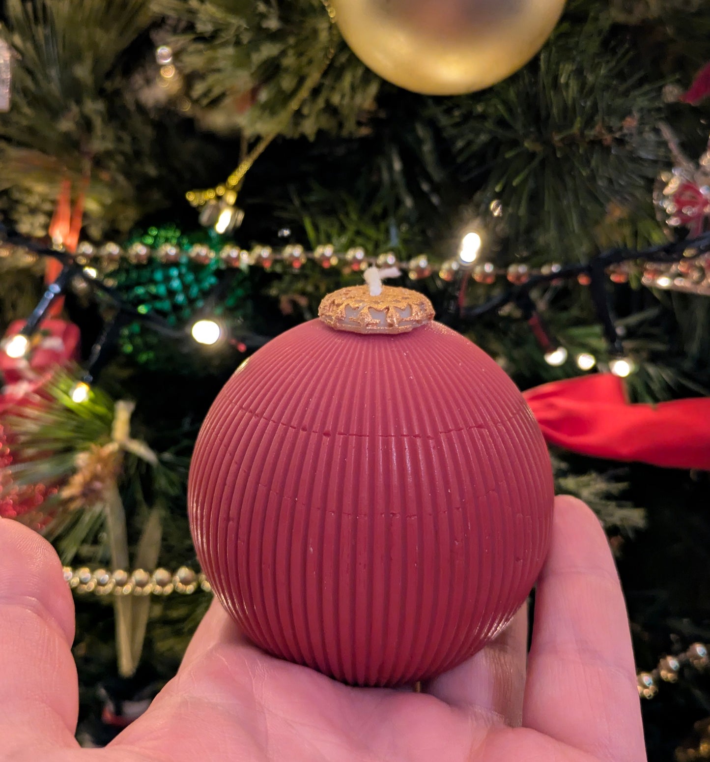 Christmas Vintage Bauble Candles - Red Ribbed (B Grade) - VitaUnlimited