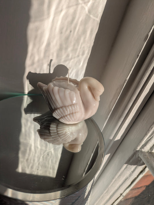 White Swan - Gloss Candle