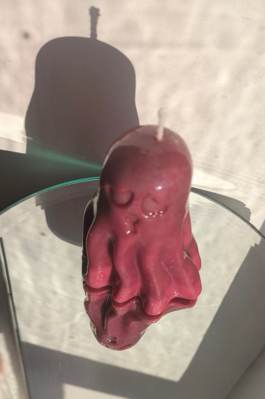 Purple Heart Eyed Ghost - Gloss Candle